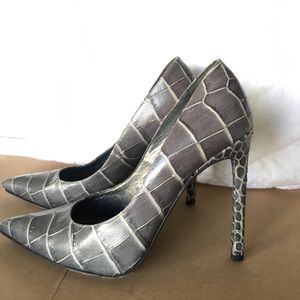 Stuart Weitzman gray high heels!